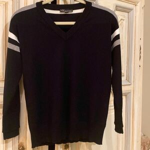 Metric Knits long sleeve v- neck sweater